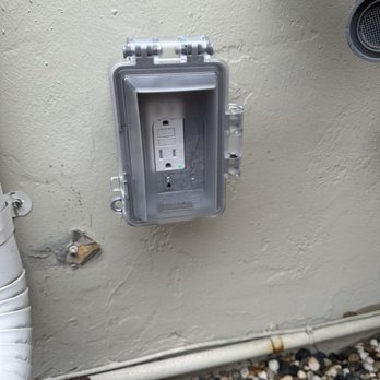 Electrica - Electricians Near Me Electrica - Electricians Near Me