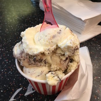 Mad Myrtle's Ice Creamery - Mouse Tracks - Ice Cream & Frozen Yogurt Near Me - Myrtle Beach, South Carolina Mad Myrtle's Ice Creamery - Mouse Tracks - Ice Cream & Frozen Yogurt Near Me - Myrtle Beach, South Carolina