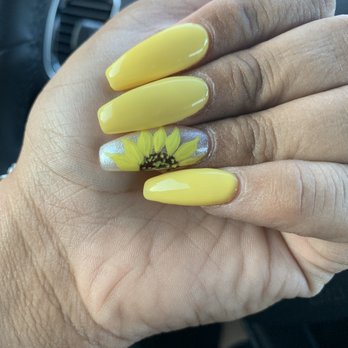 Aura Nails - Nail Salons Near Me - San Antonio, Texas