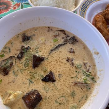 Eem - White Curry with Brisket Burnt Ends - photo is horrible but I dream of this curry. - Cocktail Bars Near Me - Portland, Oregon