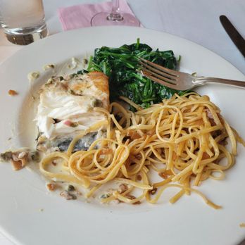 Up On Market - Diners Near Me - Frederick, Maryland