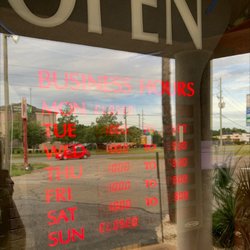 Lulu's Uniforms - Business hours