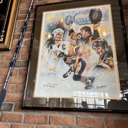 Primanti Bros. Restaurant and Bar - Mario Lemieux picture