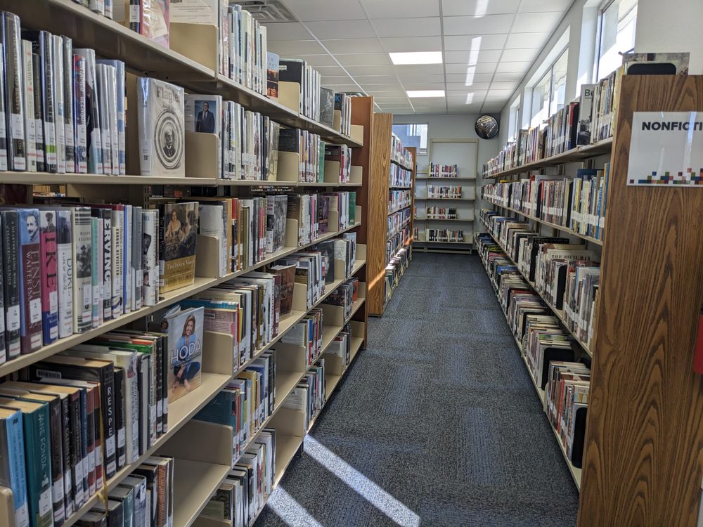 ALTAMONTE SPRINGS CITY LIBRARY Updated October 2024 14 Photos & 11