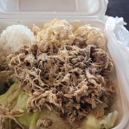 Oahu plate w Kalua pork, 1 rice 2 mac!