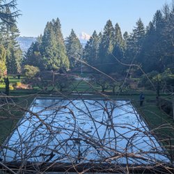 Lewis & Clark College - Pool