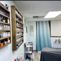 Tutu Pretty Skincare & Nail Services