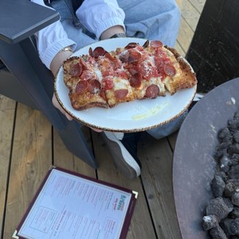De La Nonna Big Bear - Pizza Near Me - Big Bear Lake, California