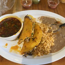 Queso Birria tacos!! Queso Birria tacos!!