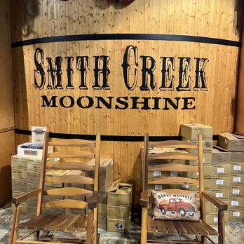 Smith Creek Moonshine - 10/18/24 FYI, cool - Distilleries Near Me - Nashville, Tennessee Smith Creek Moonshine - 10/18/24 FYI, cool - Distilleries Near Me - Nashville, Tennessee