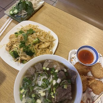 Viet Pho Restaurant - P1 XL Pho , Coconut Prawns , Chicken Pad See Ew. 10/10 - Noodles Near Me - Vallejo, California Viet Pho Restaurant - P1 XL Pho , Coconut Prawns , Chicken Pad See Ew. 10/10 - Noodles Near Me - Vallejo, California