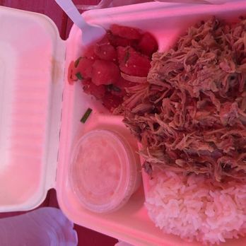 Pono Market - Hawaii plate with kalua pork, sesame ahi poke, and rice pudding - Hawaiian Near Me - Kapaa, Hawaii Pono Market - Hawaii plate with kalua pork, sesame ahi poke, and rice pudding - Hawaiian Near Me - Kapaa, Hawaii