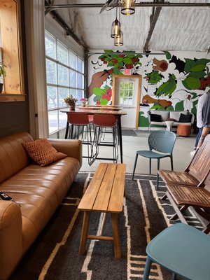 Snowy Owl Cafe & Roastery by null