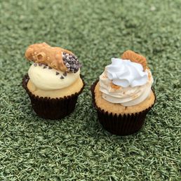 Cannoli & Biscoff Cookie Butter Cupcakes