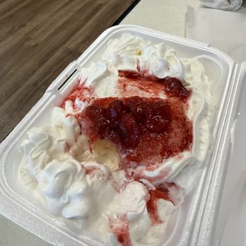Bumper's Drive-In - Strawberry shortcake - Burgers Near Me - Canton, Mississippi Bumper's Drive-In - Strawberry shortcake - Burgers Near Me - Canton, Mississippi