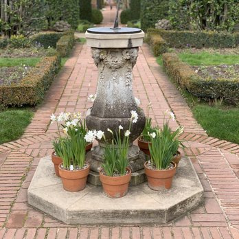 Filoli - Beautiful grounds - Botanical Gardens Near Me - Woodside, California Filoli - Beautiful grounds - Botanical Gardens Near Me - Woodside, California