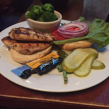 Spondivits - Grilled chicken sandwich and broccoli - Seafood Near Me - East Point, Georgia Spondivits - Grilled chicken sandwich and broccoli - Seafood Near Me - East Point, Georgia