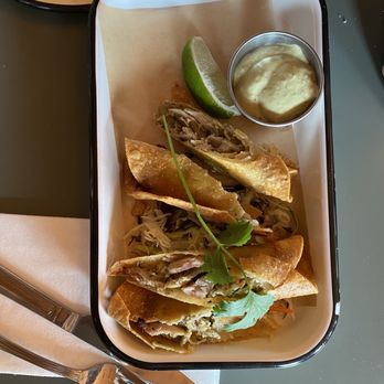 Otto’s Ice House - Taquitos Dorados - Bars Near Me - San Antonio, Texas