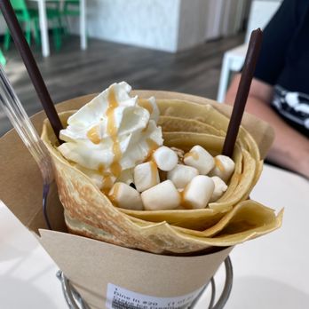 Tiny Tasties - Crêpe ice cream whip cream marshmallow salted caramel with pretzel - Cafes Near Me - Vancouver, Washington