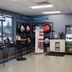 Hartland Service - Our waiting area offers coffee and beverages.