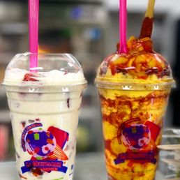 Fresas Con Crema & Mangonada Fresas Con Crema & Mangonada