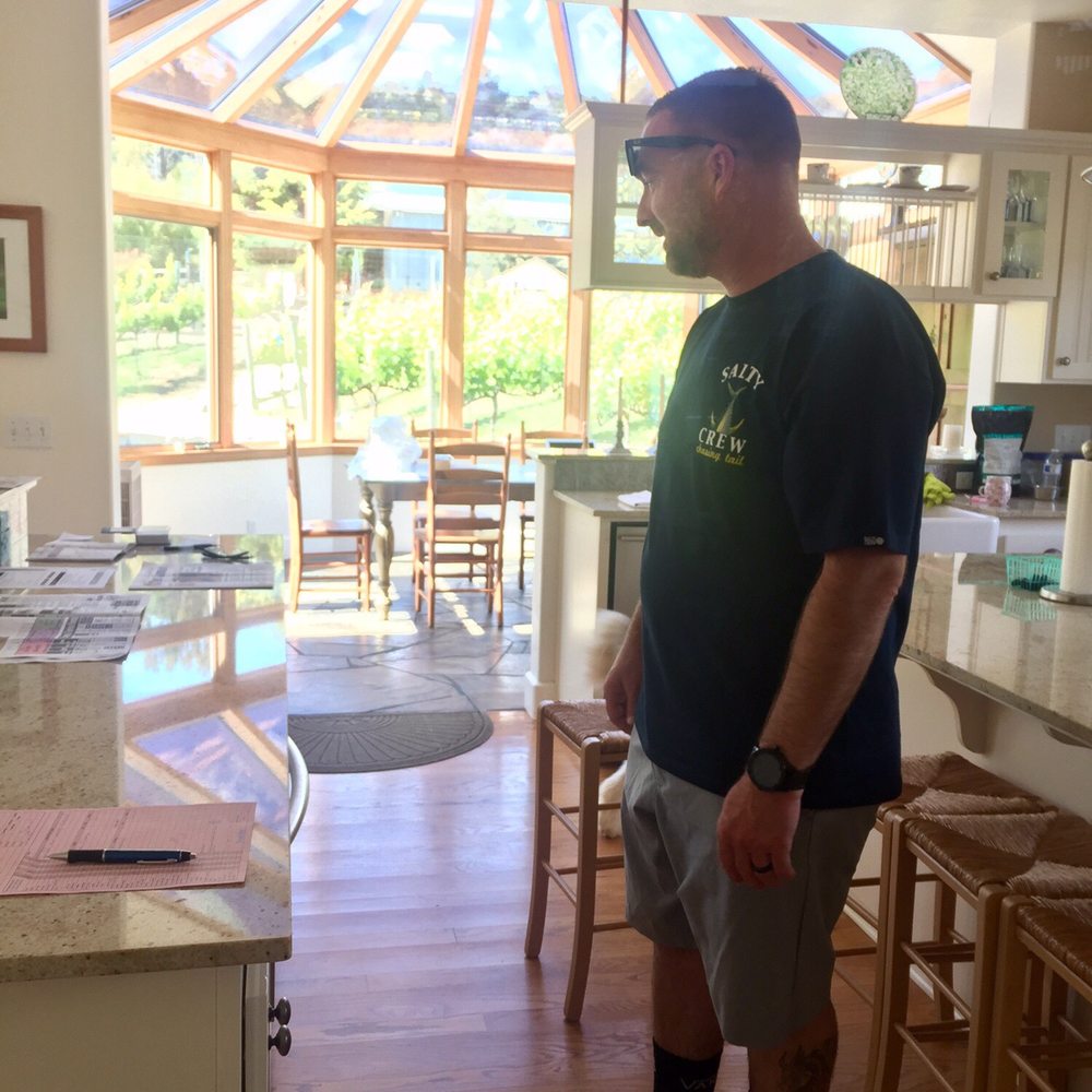 Fog's End Bed and Breakfast Inn - Beautiful kitchen! - Bed & Breakfast Near Me - Cambria, California