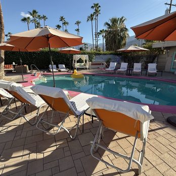 El Noa Noa - Hotels Near Me - Palm Springs, California El Noa Noa - Hotels Near Me - Palm Springs, California