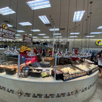 Buc-ee's - Gas Stations Near Me - New Braunfels, Texas