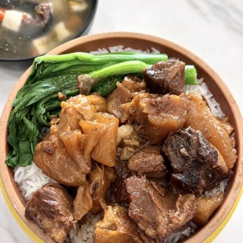 Noriega Star Restaurant - E8: Beef Stew Steamed Rice 牛腩蒸飯 ($13.50) - Includes house soup - Chinese Near Me - San Francisco, California Noriega Star Restaurant - E8: Beef Stew Steamed Rice 牛腩蒸飯 ($13.50) - Includes house soup - Chinese Near Me - San Francisco, California