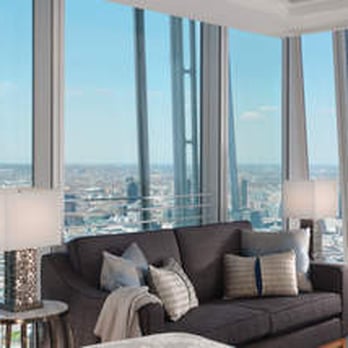 Shangri La Hotel - every corner has a view of town - Hotels Near Me - London, XGL