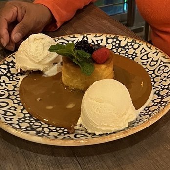 Lorenza - Desert (Flan & Ice cream) - Mexican Near Me - Tijuana, BCN