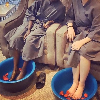 Sunlighten Day Spa - Foot soak with rose petals - Day Spas Near Me - Overland Park, Kansas Sunlighten Day Spa - Foot soak with rose petals - Day Spas Near Me - Overland Park, Kansas