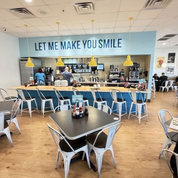 Eggs Up Grill - Inside restaurant - Breakfast & Brunch Near Me - Orlando, Florida