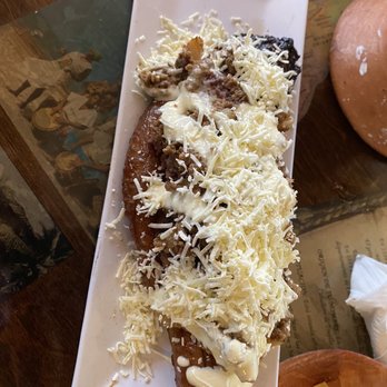 Paseo Catracho - Plátano frito relleno con todo - Honduran Near Me - Miami, Florida Paseo Catracho - Plátano frito relleno con todo - Honduran Near Me - Miami, Florida