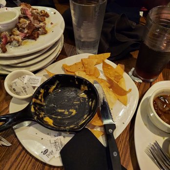 Outback Steakhouse - Waitress never cleared table, before we received our entrées, or as we ate dinner. Poor service. - Steakhouses Near Me - Orlando, Florida Outback Steakhouse - Waitress never cleared table, before we received our entrées, or as we ate dinner. Poor service. - Steakhouses Near Me - Orlando, Florida