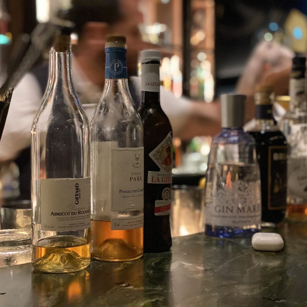 Deep Dive - Mixing the drinks. - Speakeasies Near Me - Seattle, Washington Deep Dive - Mixing the drinks. - Speakeasies Near Me - Seattle, Washington