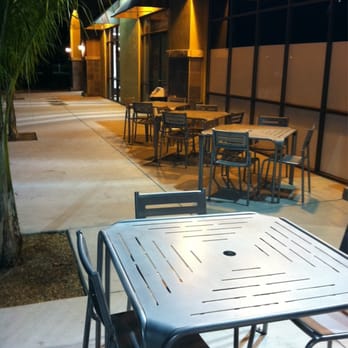 Domino's Pizza - Outside dine area - Pizza Near Me - San Jacinto, California Domino's Pizza - Outside dine area - Pizza Near Me - San Jacinto, California