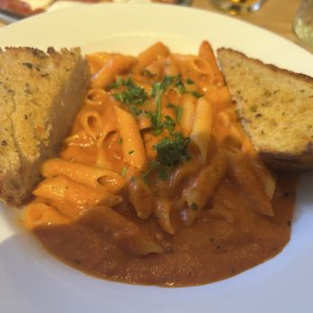 Brado NYC Thin Crust Pizza - Penne Alla Vodka - Pizza Near Me - Brooklyn, New York