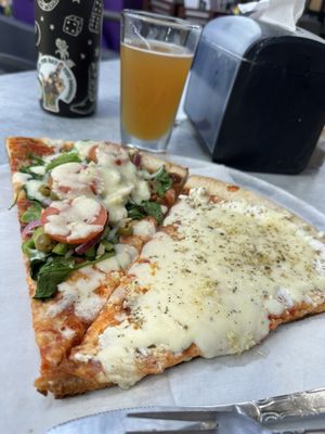 Fellini's Pizza by null