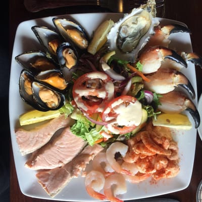 Paddy Burkes Bar & Restaurant by null