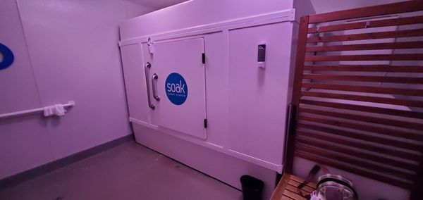 Soak Float Center - Image 4
