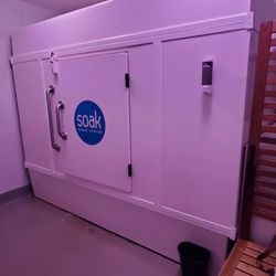 Soak Float Center