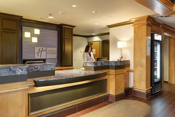 Holiday Inn Express & Suites Warwick-Providence (Airport) by null