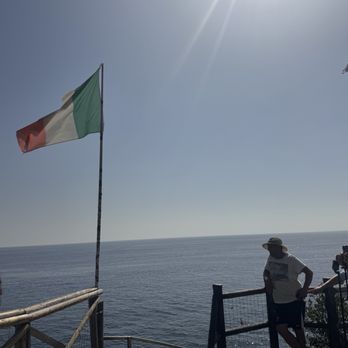 Comune Di Manarola - Landmarks & Historical Buildings Near Me