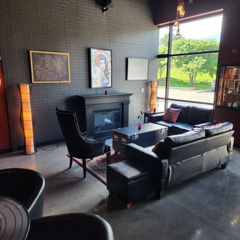 Vive Le Rock - Seating area - Lounges Near Me - Omaha, Nebraska