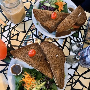 Café Santropol - Killer Tomato Sandwiches - Sandwiches Near Me - Montreal, Quebec