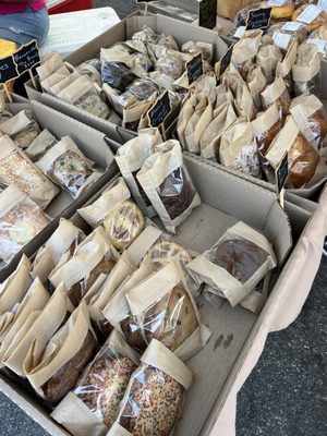 Sherman Oaks Farmers Market by null