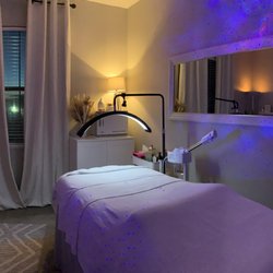Ashlee Aesthetics - Local owned and operated private home skin and beauty studio located in Henderson, NV.