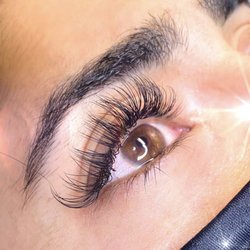 The Lash Corner - Classic