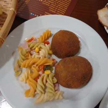 El Rincon del Jartible - Champiñones rellenos - Tapas Bars Near Me - Seville, SE El Rincon del Jartible - Champiñones rellenos - Tapas Bars Near Me - Seville, SE